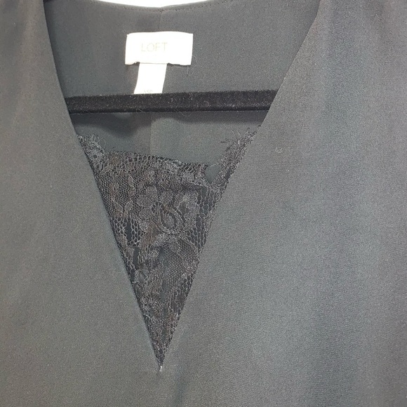5/$35 💥Ann Taylor Loft Petite Lace  Hi-Lo Tank - Picture 5 of 8